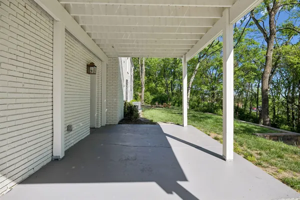 $1,695,000 | 5622 Hillview Drive, Brentwood, TN 37027