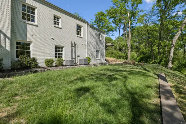 $1,695,000 | 5622 Hillview Drive, Brentwood, TN 37027