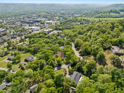 $1,655,000 | 5622 Hillview Drive, Brentwood, TN 37027