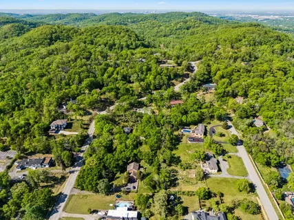 $1,655,000 | 5622 Hillview Drive, Brentwood, TN 37027