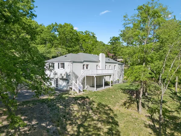 $1,695,000 | 5622 Hillview Drive, Brentwood, TN 37027