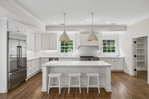 $1,695,000 | 5622 Hillview Drive, Brentwood, TN 37027