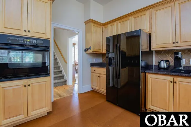 $995,000 | 121 Ft Hugar Way, Manteo, NC 27954