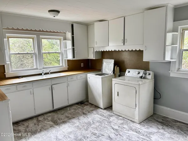 $2,000 | 506 Minturn Avenue, Hamlet, NC 28345