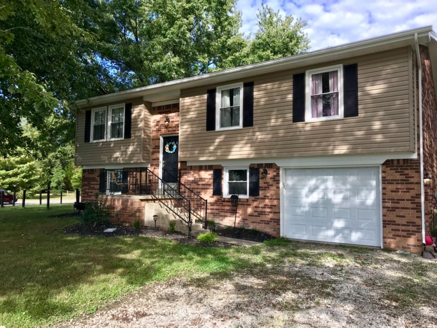 424 Short Line Pike Berea, KY 40403 - Photo 1 of 27 Photo 1