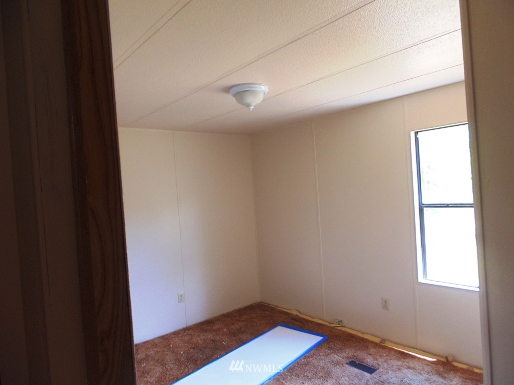 199 Hendrickson Road Vader, WA 98593 - Photo 4 of 13 Gallery Image 4