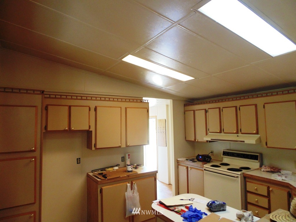 199 Hendrickson Road Vader, WA 98593 - Photo 6 of 13 Gallery Image 6