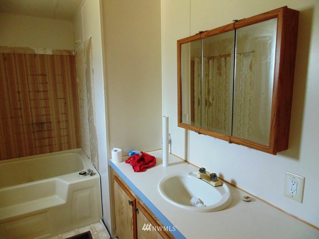 199 Hendrickson Road Vader, WA 98593 - Photo 7 of 13 Gallery Image 7