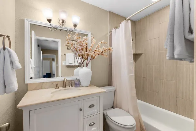 $3,249 | 2320 Montclaire Street, Unit B, Austin, TX 78704