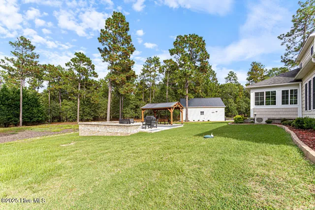 $950,000 | 286 Morgan Trail Court, West End, NC 27376