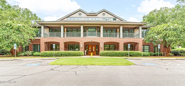 $950,000 | 286 Morgan Trail Court, West End, NC 27376