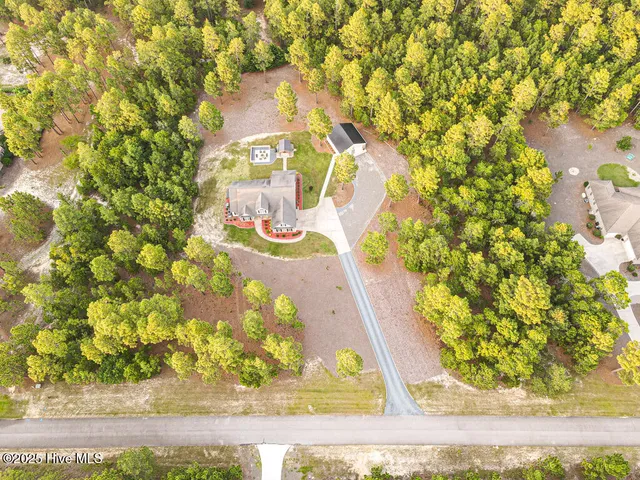 $950,000 | 286 Morgan Trail Court, West End, NC 27376