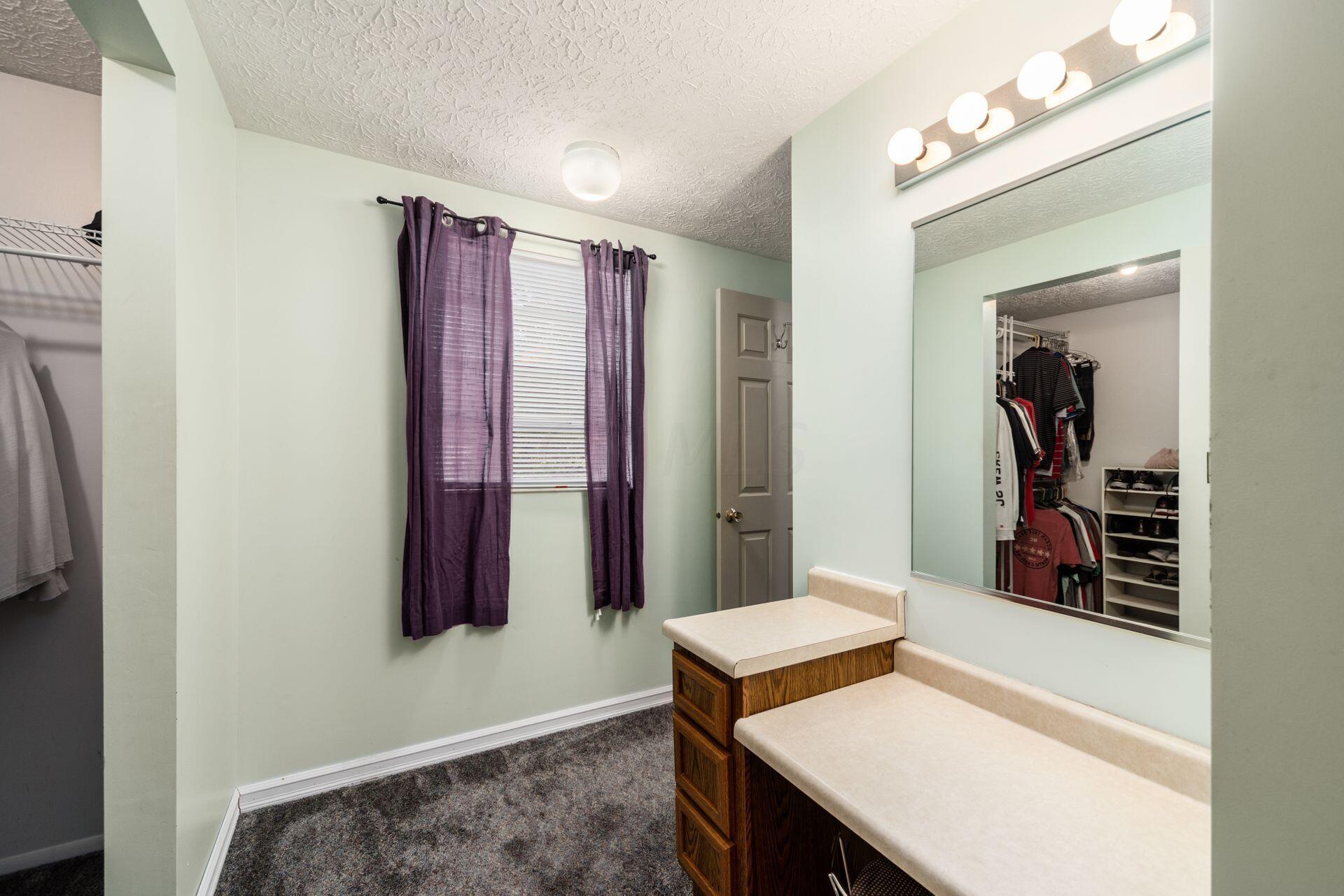 3889 Ramblehurst Road Columbus, OH 43221 - Photo 22 of 46 021_7b57_Y Ramblehurst Rd-041