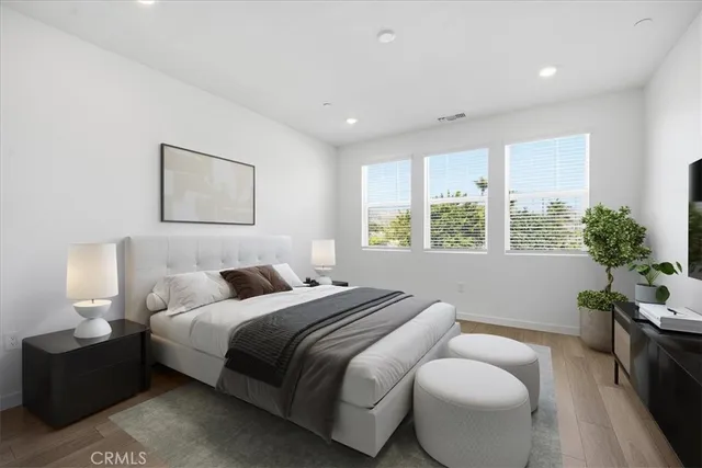 $1,066,770 | 2378 Channel Drive, Unit 105, Ventura, CA 93003