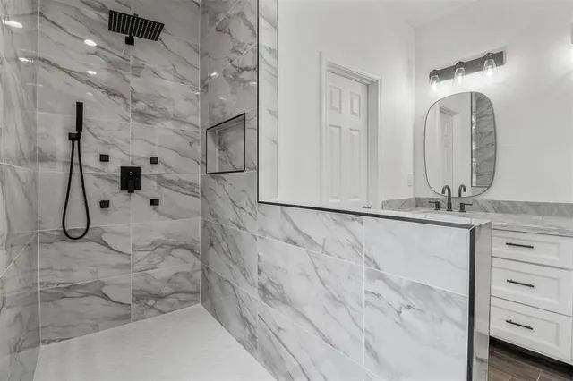 $715,000 | 7319 Briarnoll Drive, Dallas, TX 75252