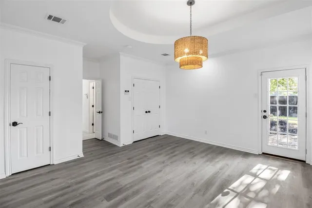 $715,000 | 7319 Briarnoll Drive, Dallas, TX 75252