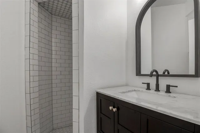 $715,000 | 7319 Briarnoll Drive, Dallas, TX 75252