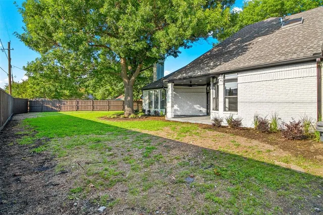 $715,000 | 7319 Briarnoll Drive, Dallas, TX 75252