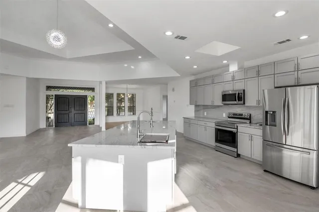 $715,000 | 7319 Briarnoll Drive, Dallas, TX 75252