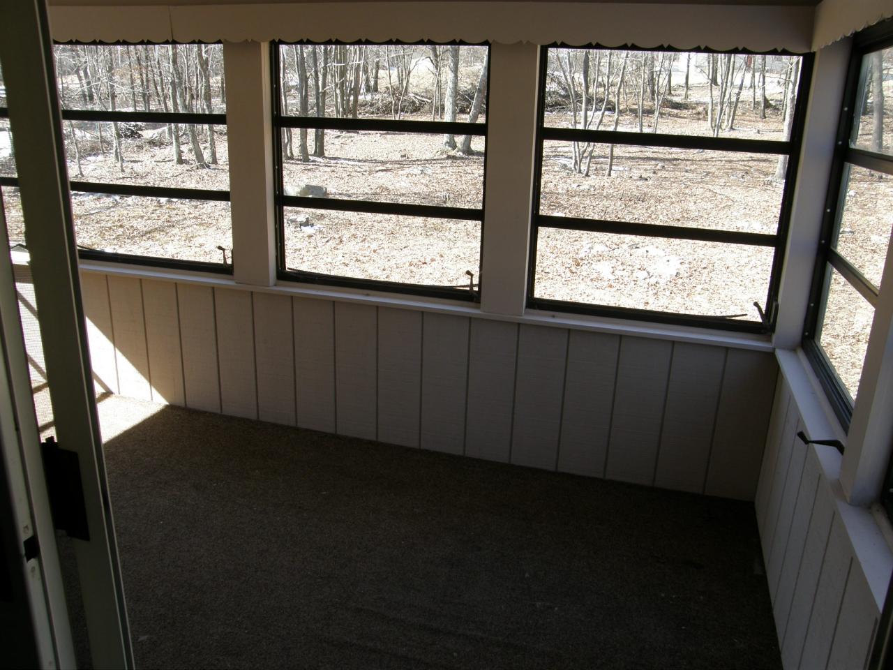1638 Pine Ridge Bushkill, PA 18324 - Photo 8 of 10 porch