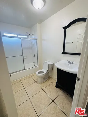 $3,600 | 138 East 97th Street, Los Angeles, CA 90003