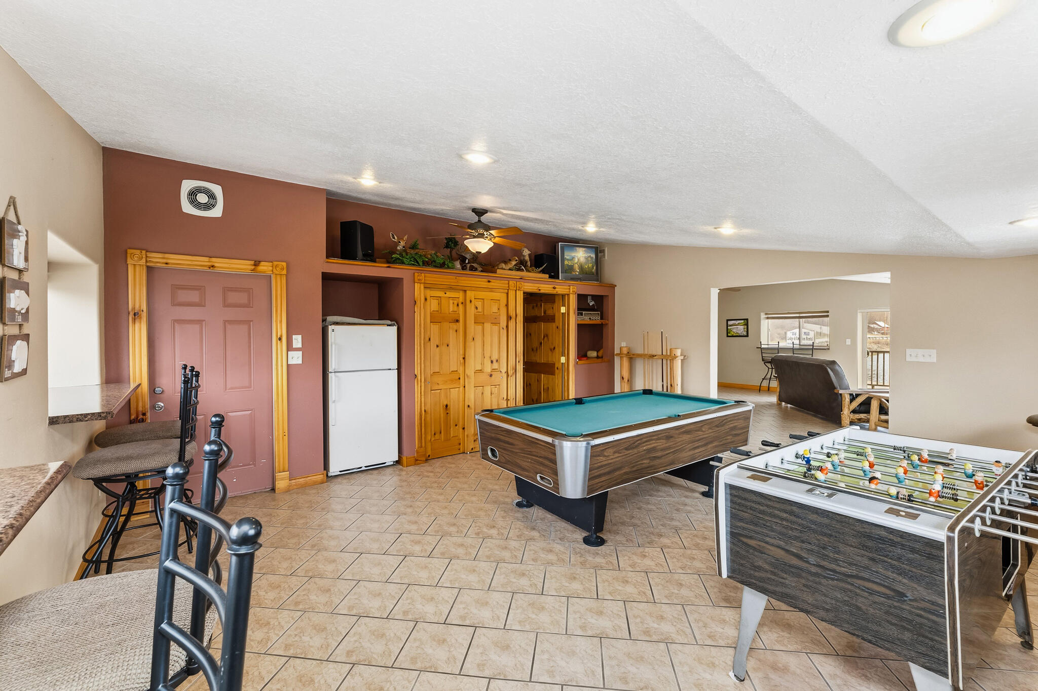 141 Mill Road Blair, WI 54616 - Photo 14 of 42 14 ENTERTAINMENT ROOM