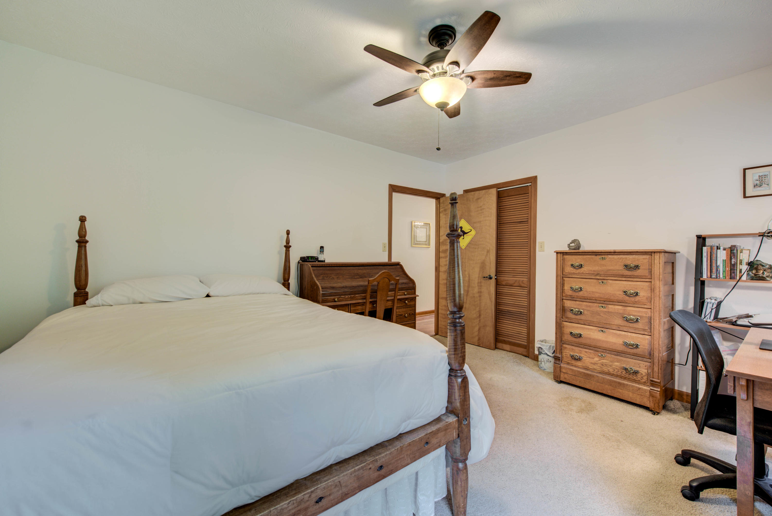 113 Hendrix Drive Oak Ridge, TN 37830 - Photo 22 of 34 Bedroom 3 on main
