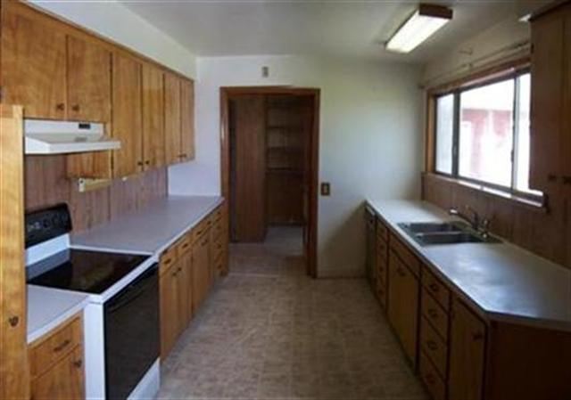5625 South Grove Road Spokane, WA 99224 - Photo 2 of 8