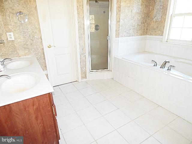 142 Morgans Ridge Road La Plata, MD 20646 - Photo 14 of 24 Bath (Master)