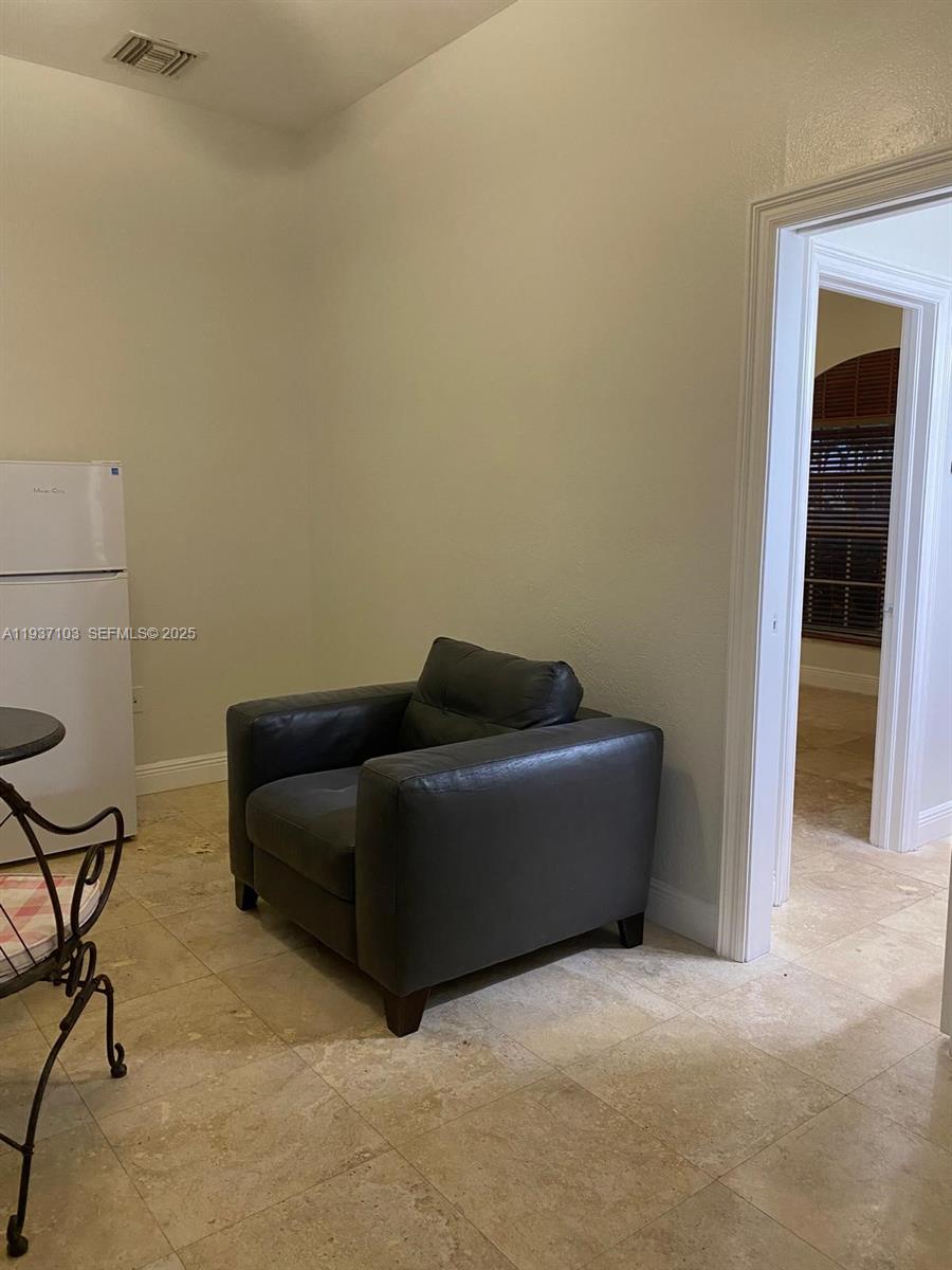 39 Southwest 144th Avenue, Unit A Miami, FL 33175 - Photo 2 of 8