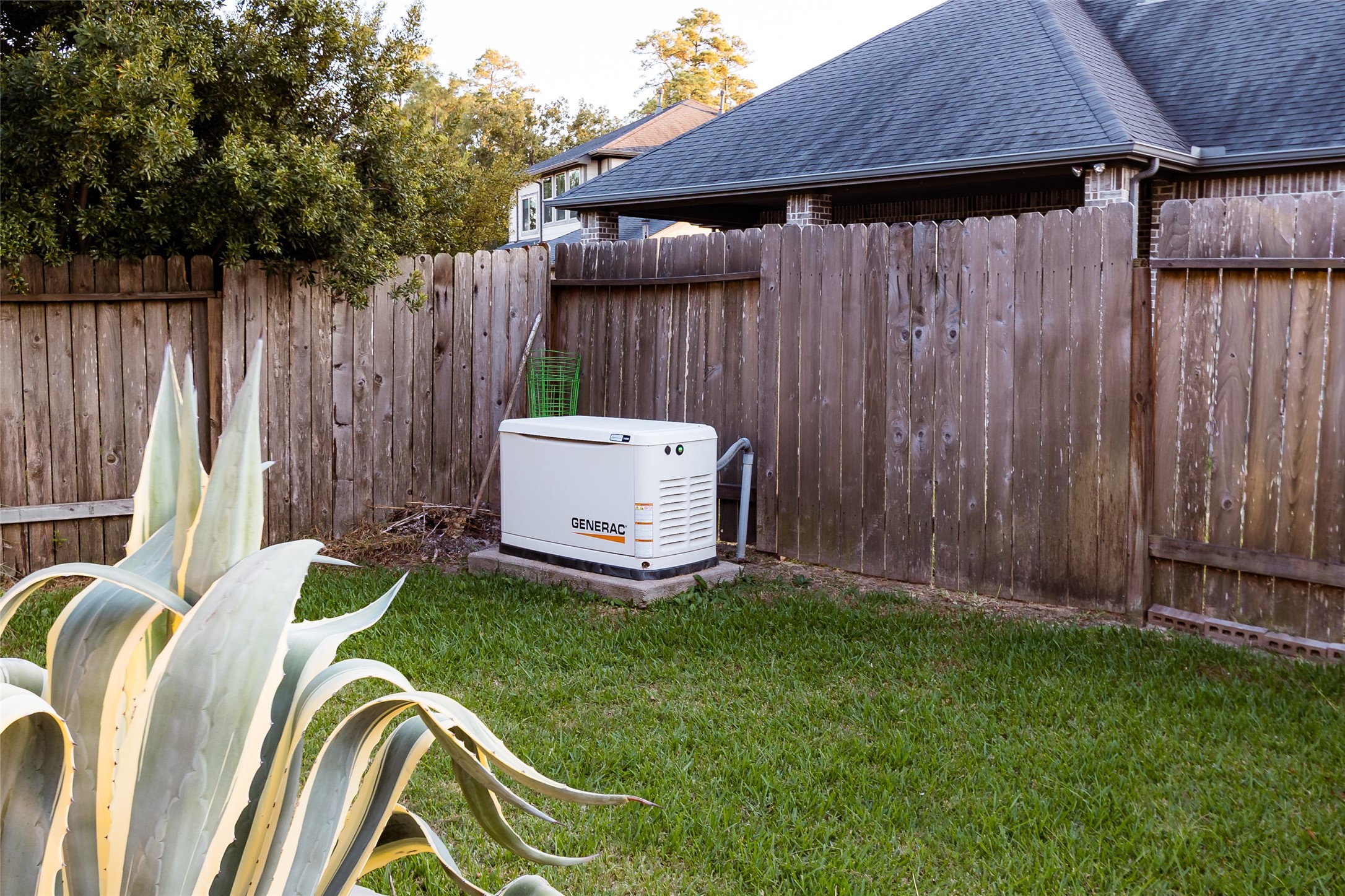 32106 Aspen Grove Court Spring, TX 77386 - Photo 19 of 28 a backyard of a house with table and chairs