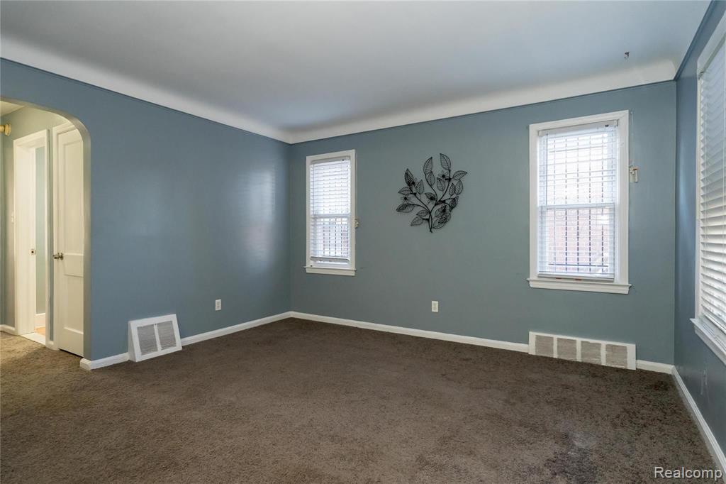 21986 Moross Road Grosse Pointe, MI 48236 - Photo 20 of 49