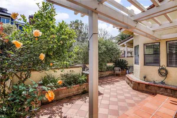 $8,600 | 16 Monterey Court, Manhattan Beach, CA 90266