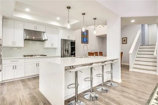 $8,600 | 16 Monterey Court, Manhattan Beach, CA 90266