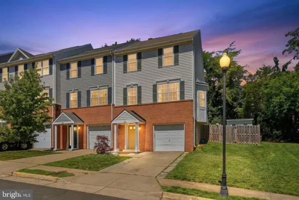 $474,900 | 53 Sire Way, Warrenton, VA 20186