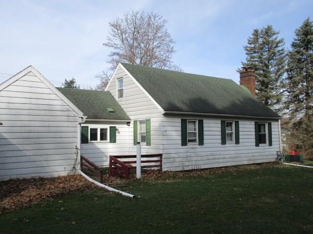1014 Willowbrook Road New Castle, PA 16101 - Photo 3 of 13 Rear
