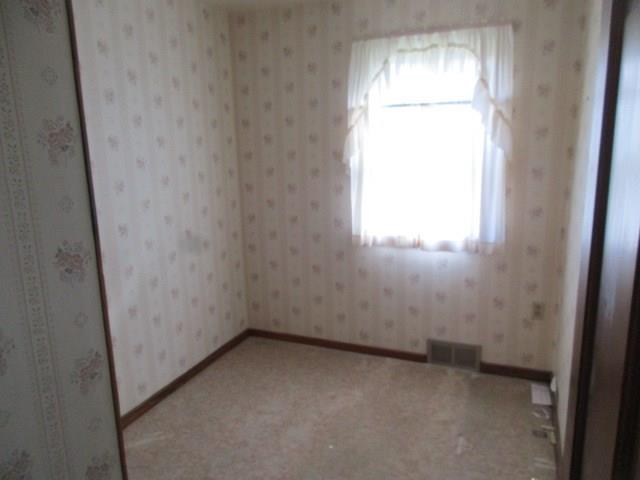 1014 Willowbrook Road New Castle, PA 16101 - Photo 8 of 13 Bedroom