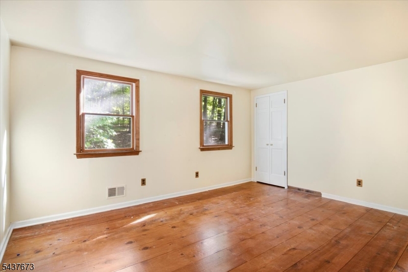 15 Burrell Road Lebanon, NJ 08833 - Photo 6 of 36