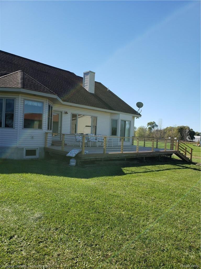11336 Lambs Road Memphis, MI 48041 - Photo 9 of 49 36 X 16 Deck