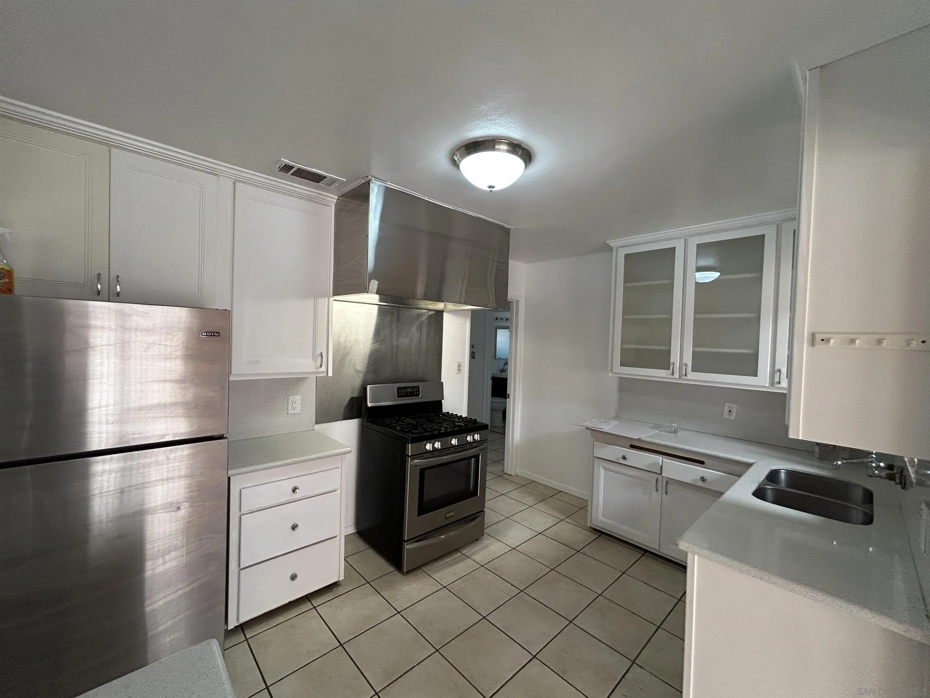 1815 Brookline Street San Diego, CA 92102 - Photo 7 of 20