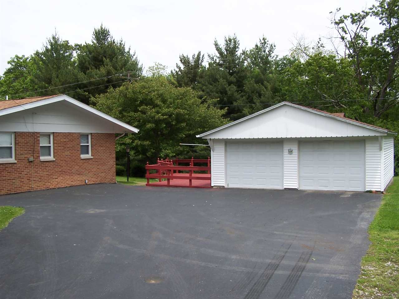 1712 Outer Lake Road Princeton, IN 47670 - Photo 7 of 18 Gallery Image 7