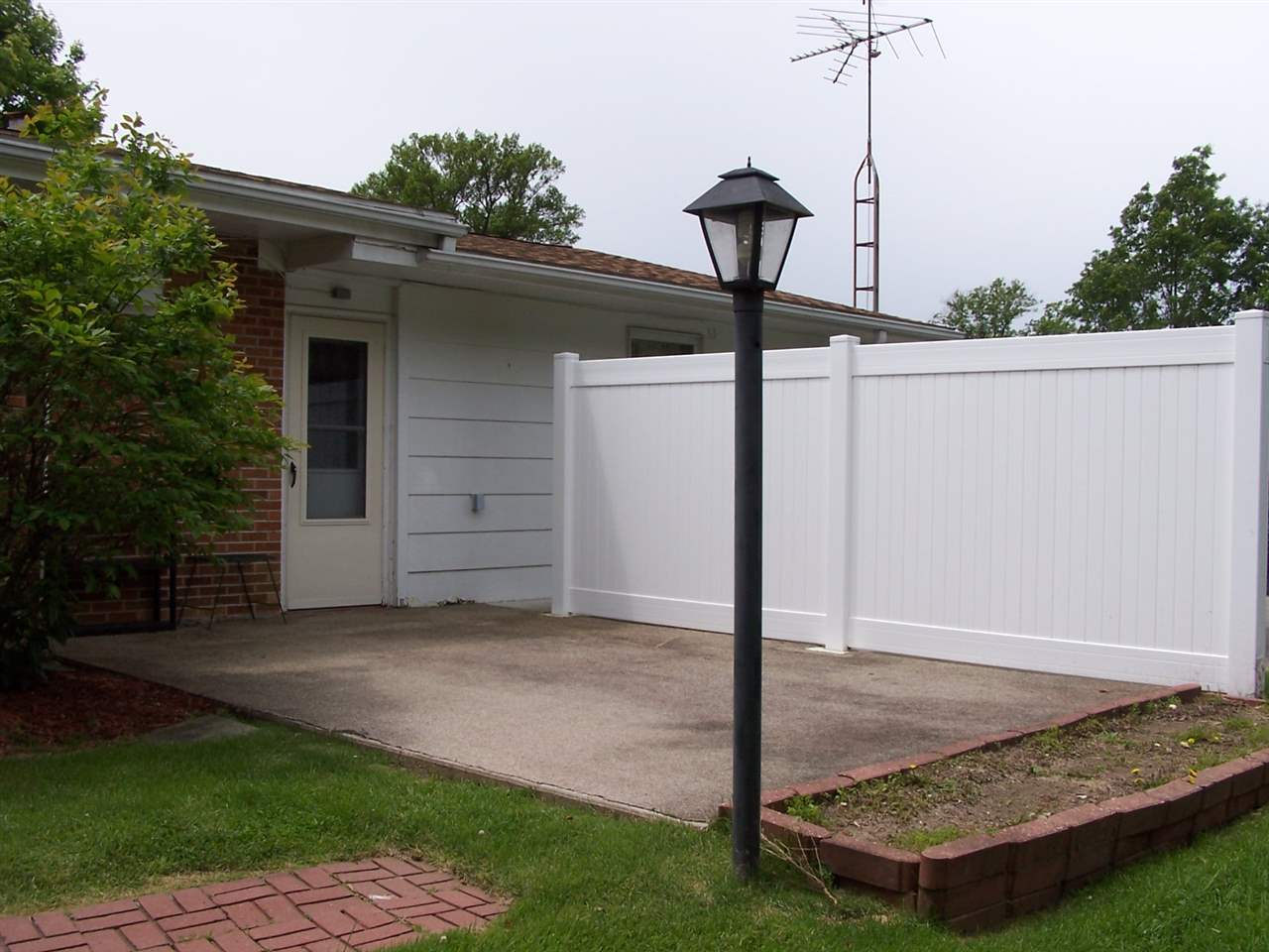 1712 Outer Lake Road Princeton, IN 47670 - Photo 8 of 18 Gallery Image 8