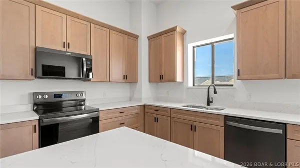 $458,900 | 100 Blue Heron Hill Lane, Unit 220, Lake Ozark, MO 65049