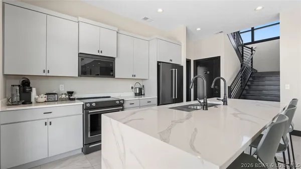 $458,900 | 100 Blue Heron Hill Lane, Unit 220, Lake Ozark, MO 65049