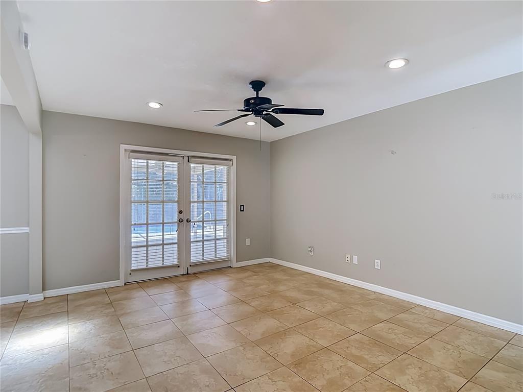 811 Ambassador Loop Tampa, FL 33613 - Photo 15 of 75