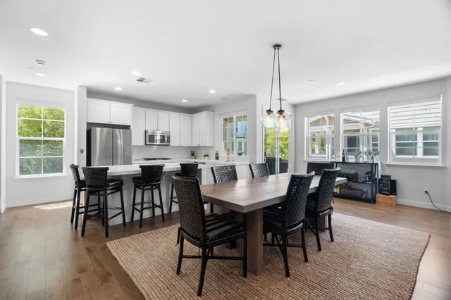 $1,250,000 | 641 Turnbuckle Drive, Unit 1701, Redwood City, CA 94063