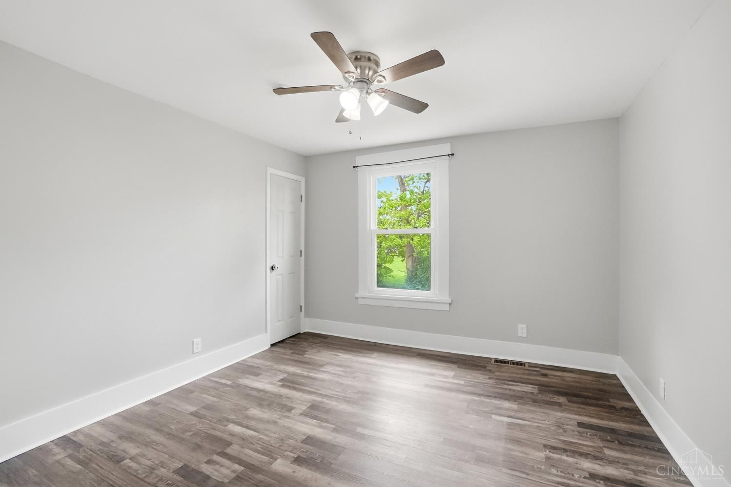 5426 Fletcher Chapel Road Springfield, OH 45502 - Photo 15 of 33