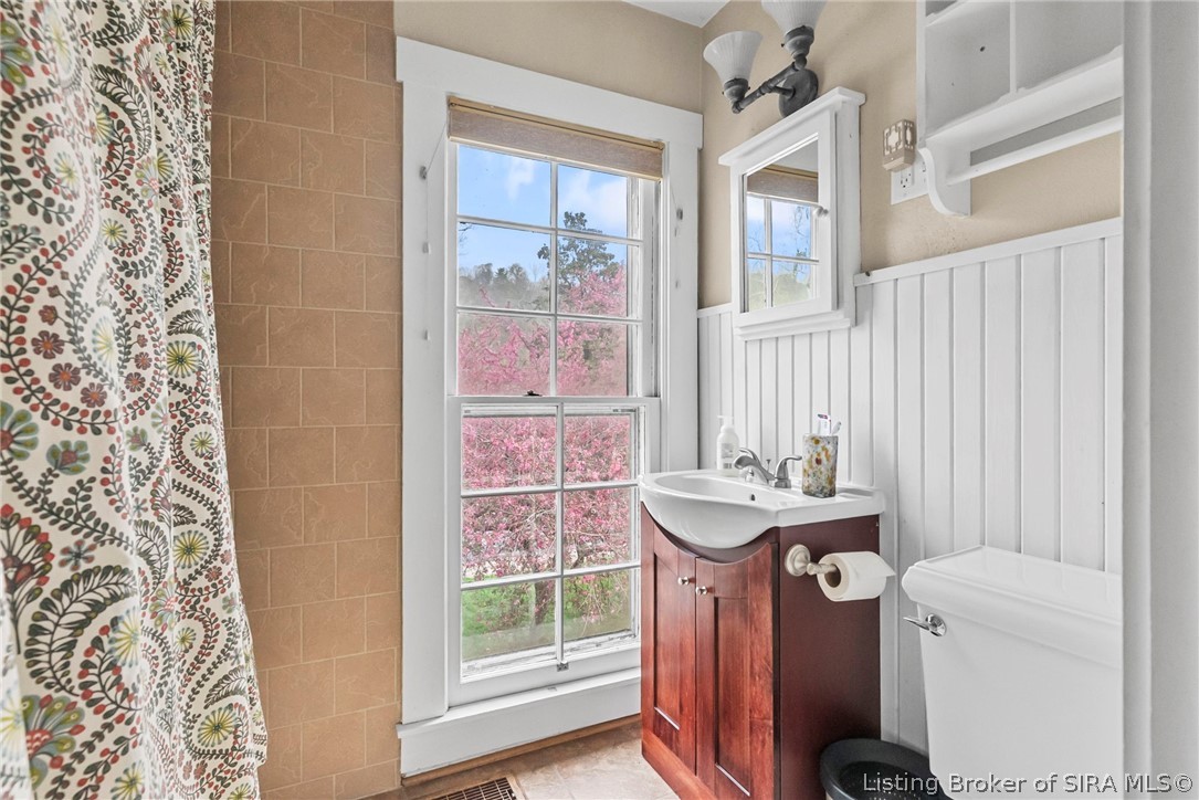 1225 West Main Street Madison, IN 47250 - Photo 14 of 30