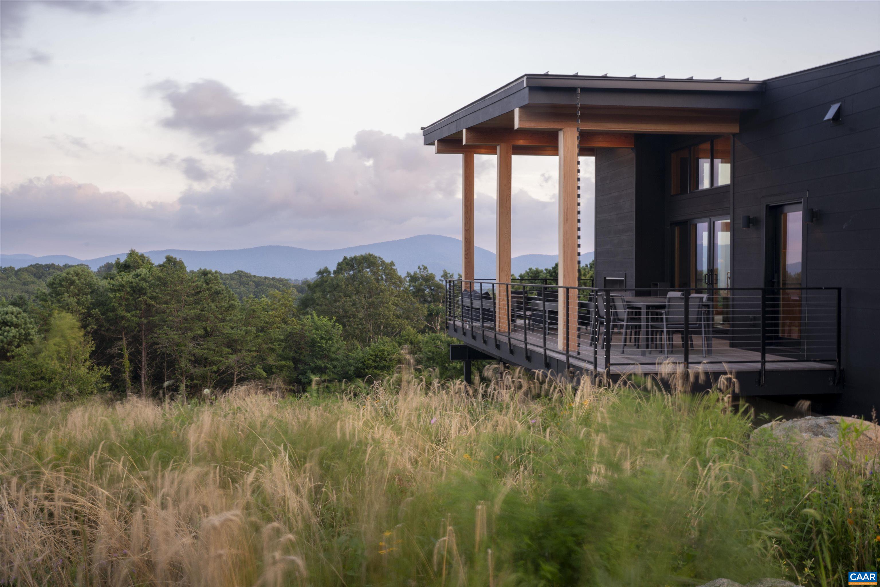 410 Twelve Rdgs Way Vesuvius, VA 24483 - Photo 2 of 30