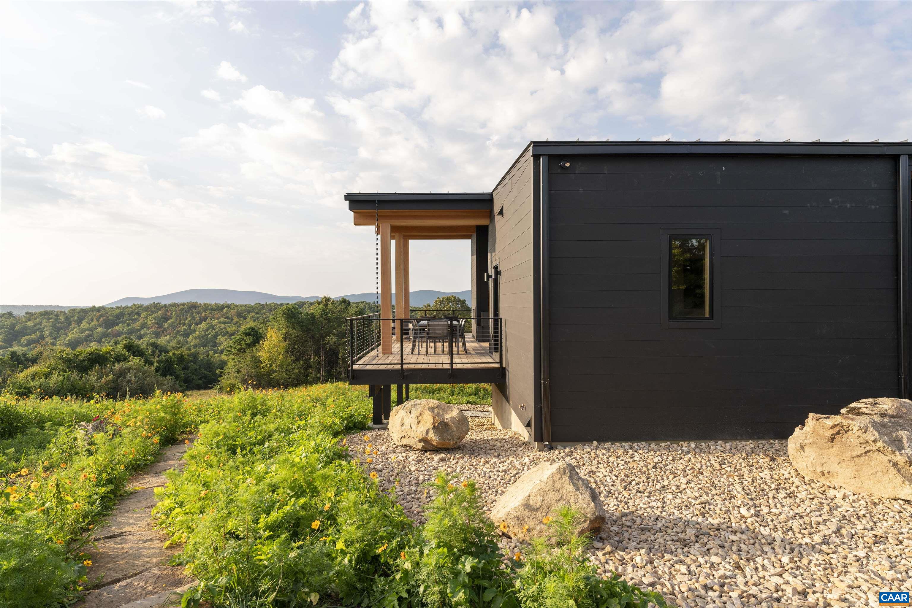 410 Twelve Rdgs Way Vesuvius, VA 24483 - Photo 24 of 30